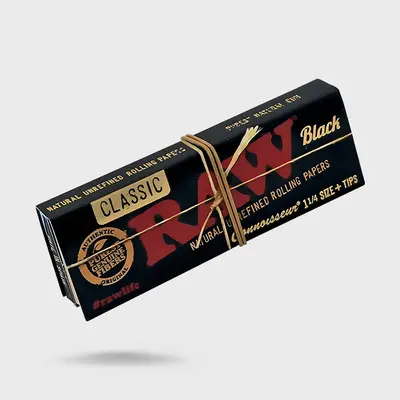 RAW Classic Rolling Papers Connoisseur Black Size 1¼ with Tips